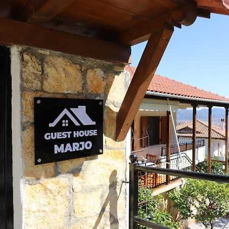 Guest House Marjo Берат Екстериор снимка