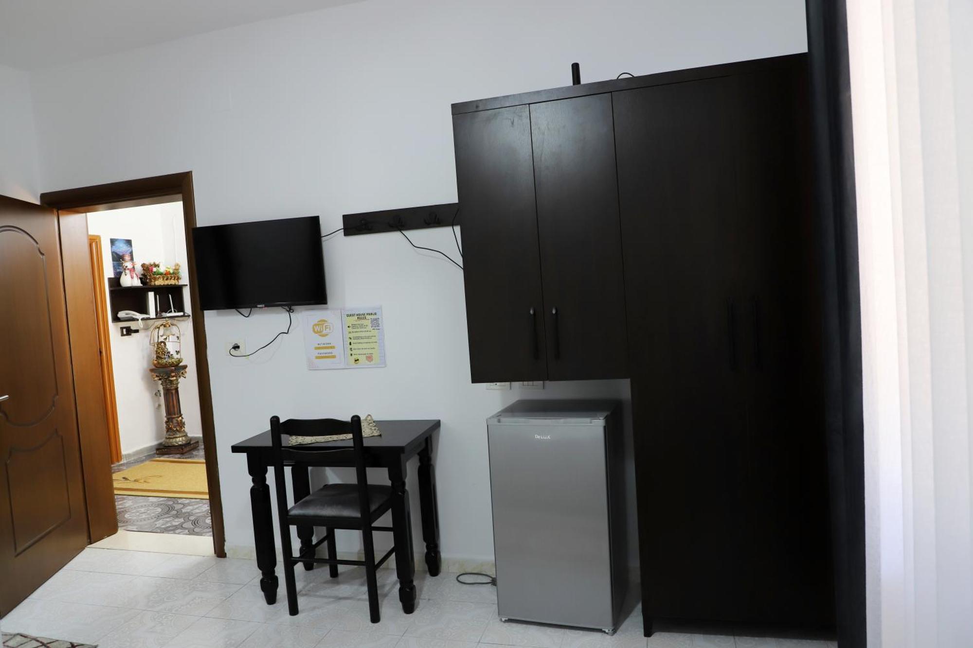 Guest House Marjo Берат Екстериор снимка