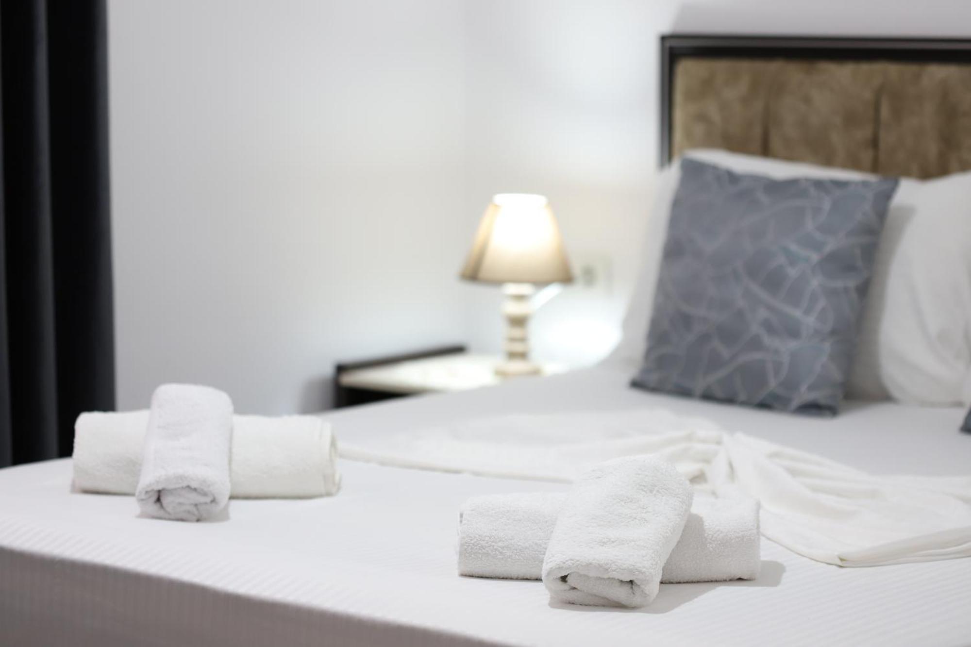 Guest House Marjo Берат Екстериор снимка